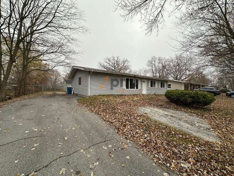 781 Heritage Rd - Photo 3 of 27