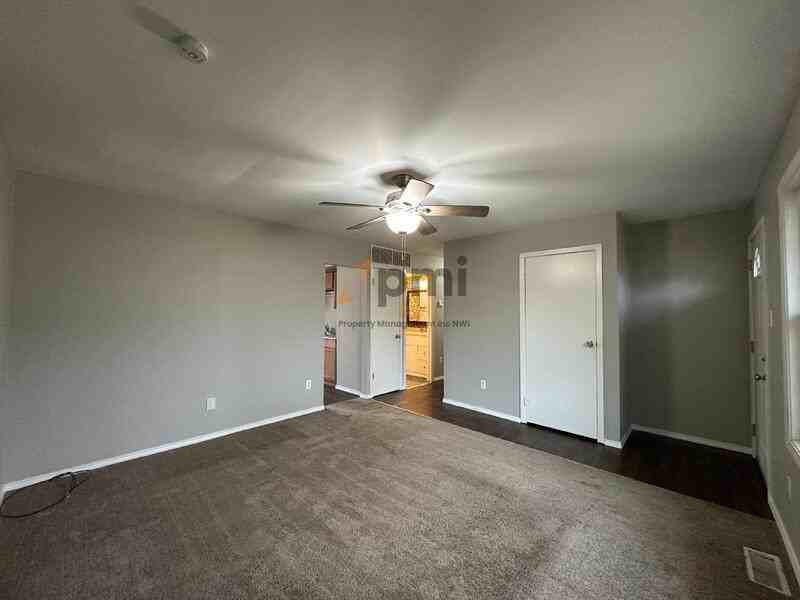 781 Heritage Rd - Photo 6 of 27