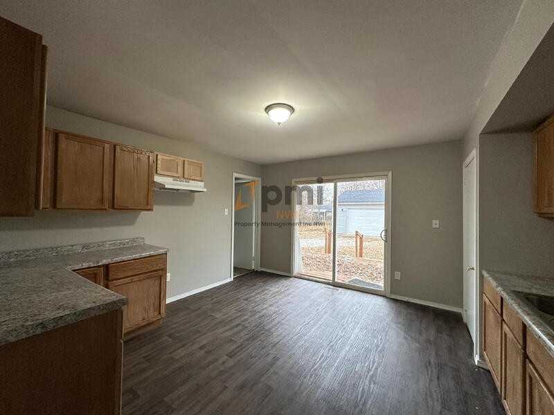 781 Heritage Rd - Photo 7 of 27