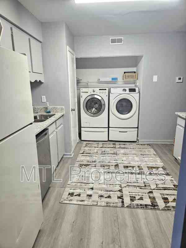 11526 Turn Stone Ct - Photo 2 of 29