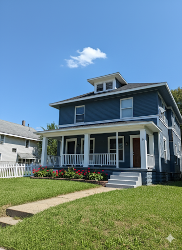 132 Wroe Ave
