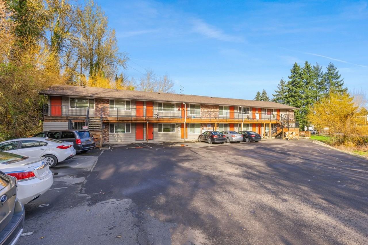 1725 Southwest Multnomah Boulevard #03 - Photo 2 of 18