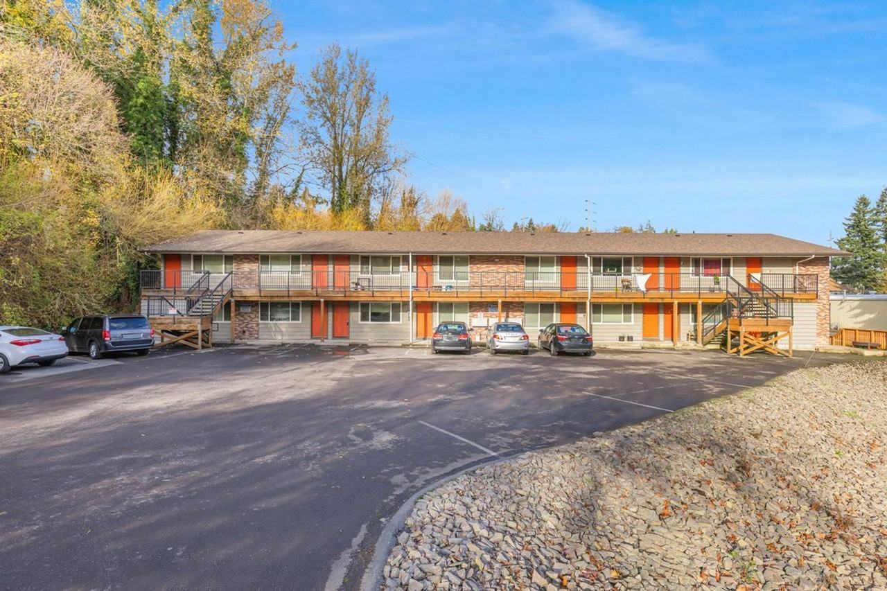 1725 Southwest Multnomah Boulevard #03 - Photo 4 of 18