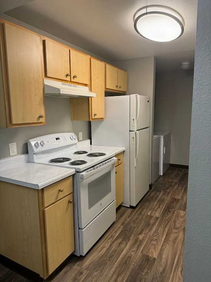 16916 Se Powell Blvd #12 - Photo 6 of 12