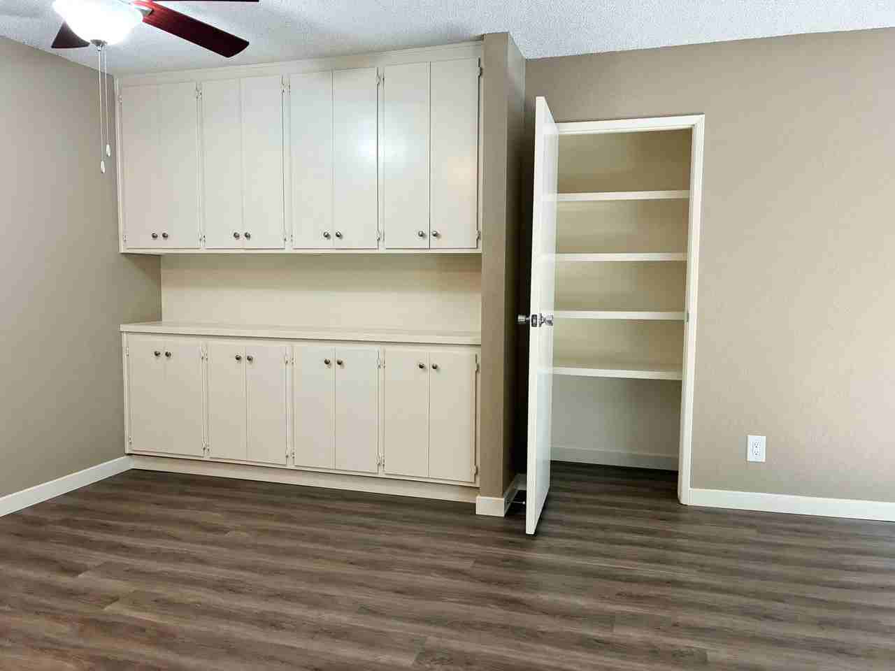 Country Apartments - Photo 2 of 18