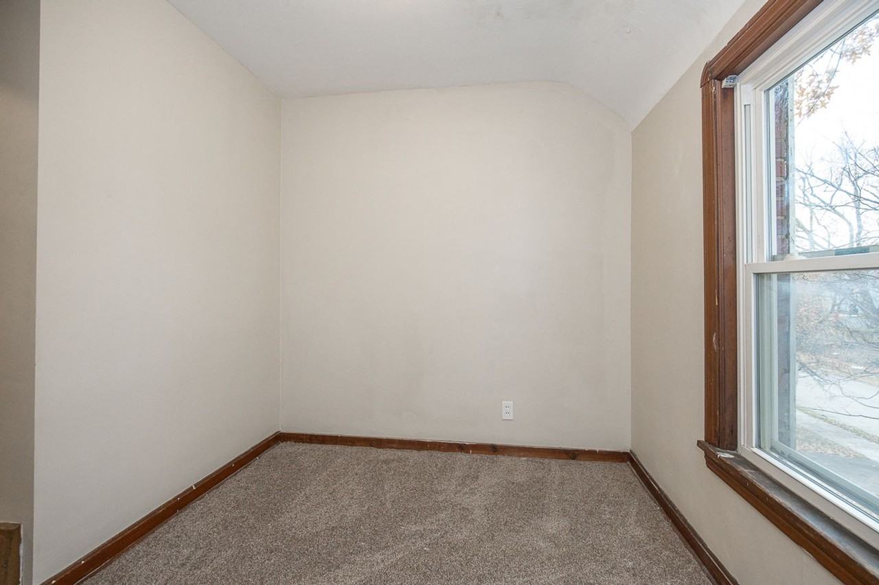 4719 West 125th Street - Photo 2 of 28