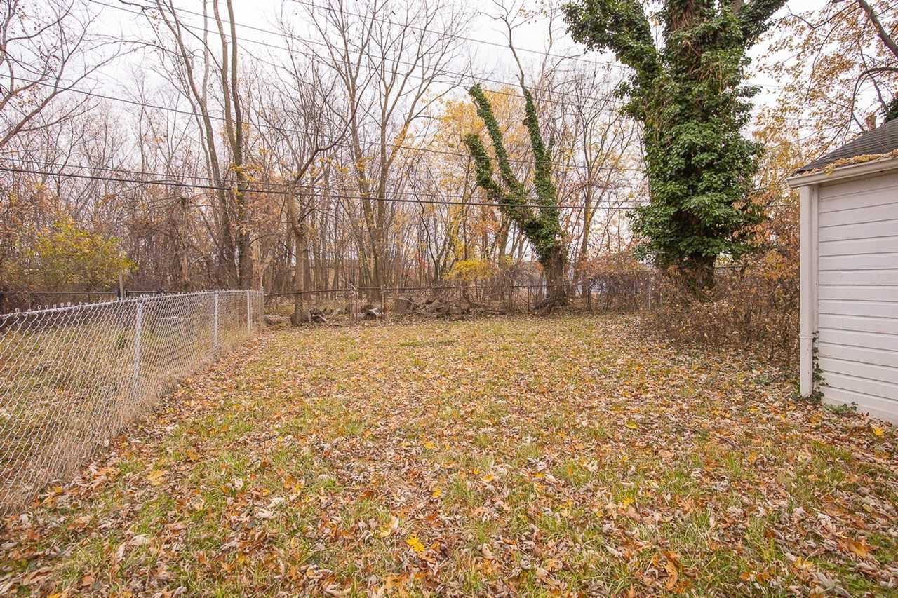 4719 West 125th Street - Photo 7 of 28