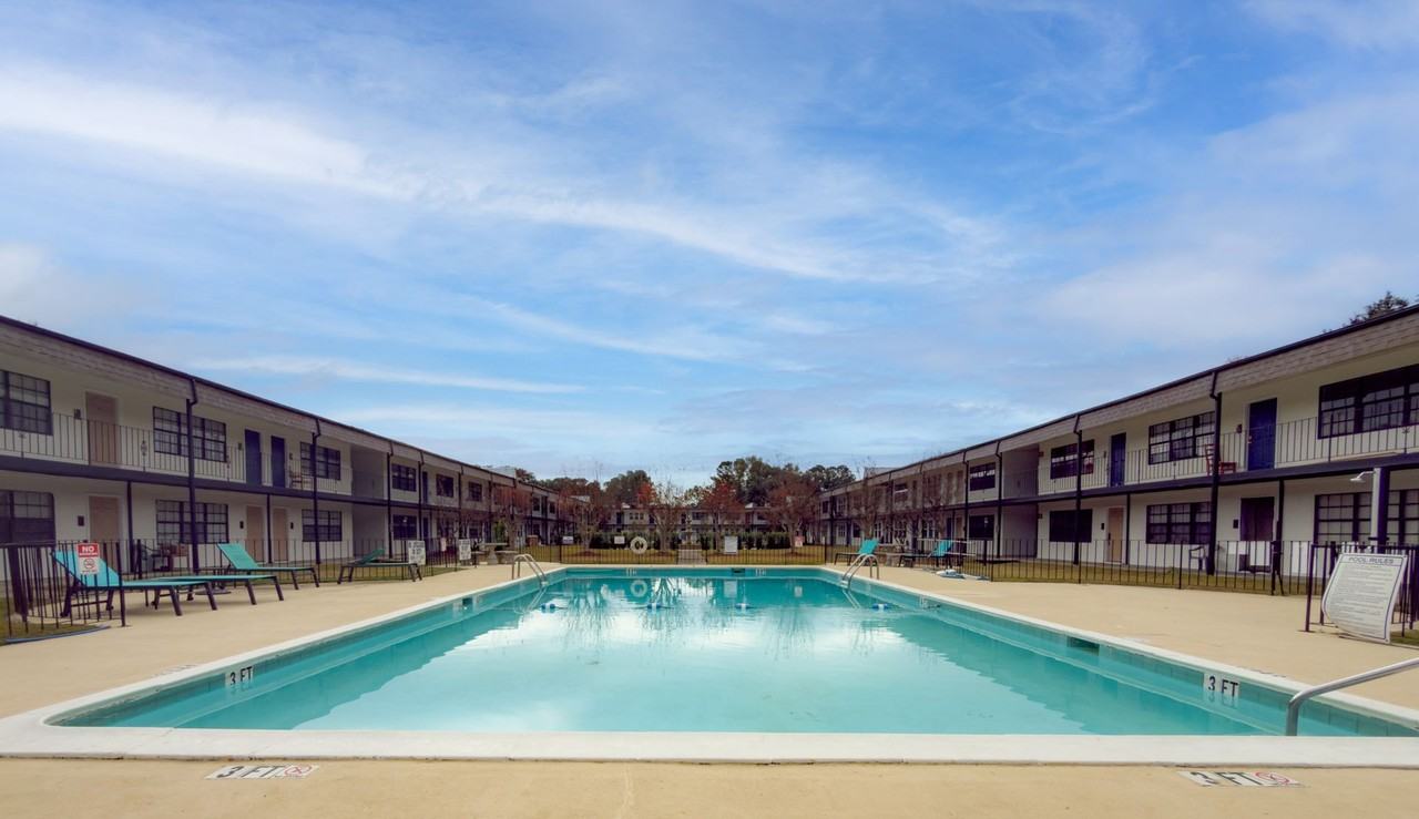 Stallion Square Apartments. Spacious, Updated Living in North Charleston! - Photo 4 of 13