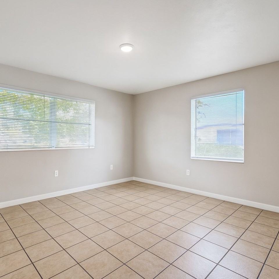 2105 Canal St - Photo 7 of 21