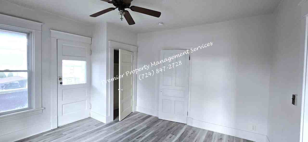 331 W North St (Butler) - Photo 5 of 16