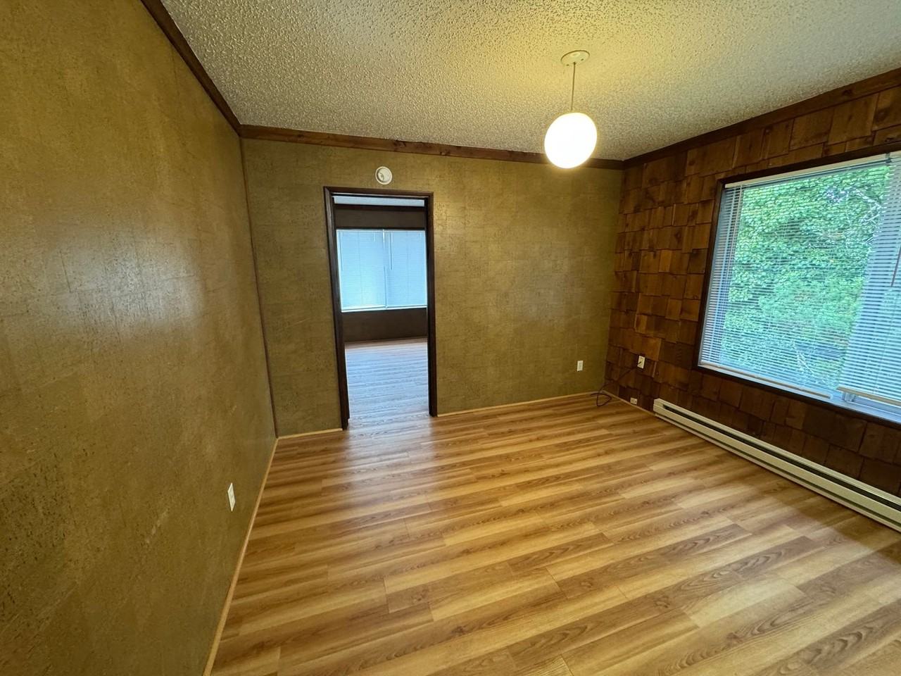 686/A/ - Photo 3 of 34