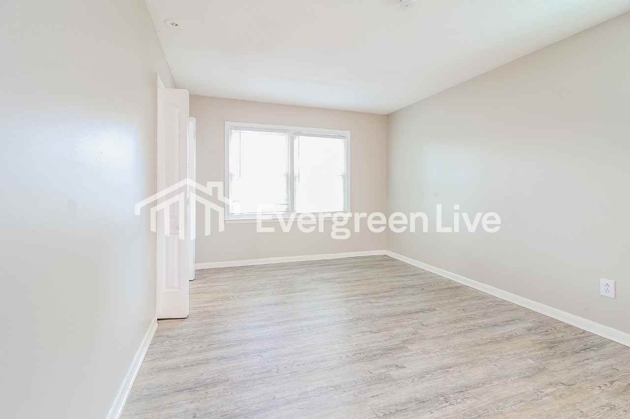 614 Pine Hill Drive - Photo 5 of 16