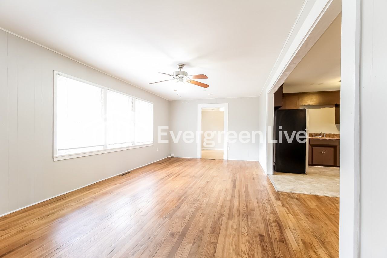 106 Whitener Ave - Photo 3 of 15