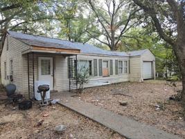 featured image of 3932 Garland Avenue