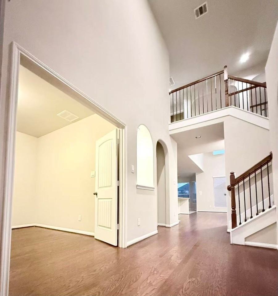 24323 Marcello Lakes Drive - Photo 4 of 10