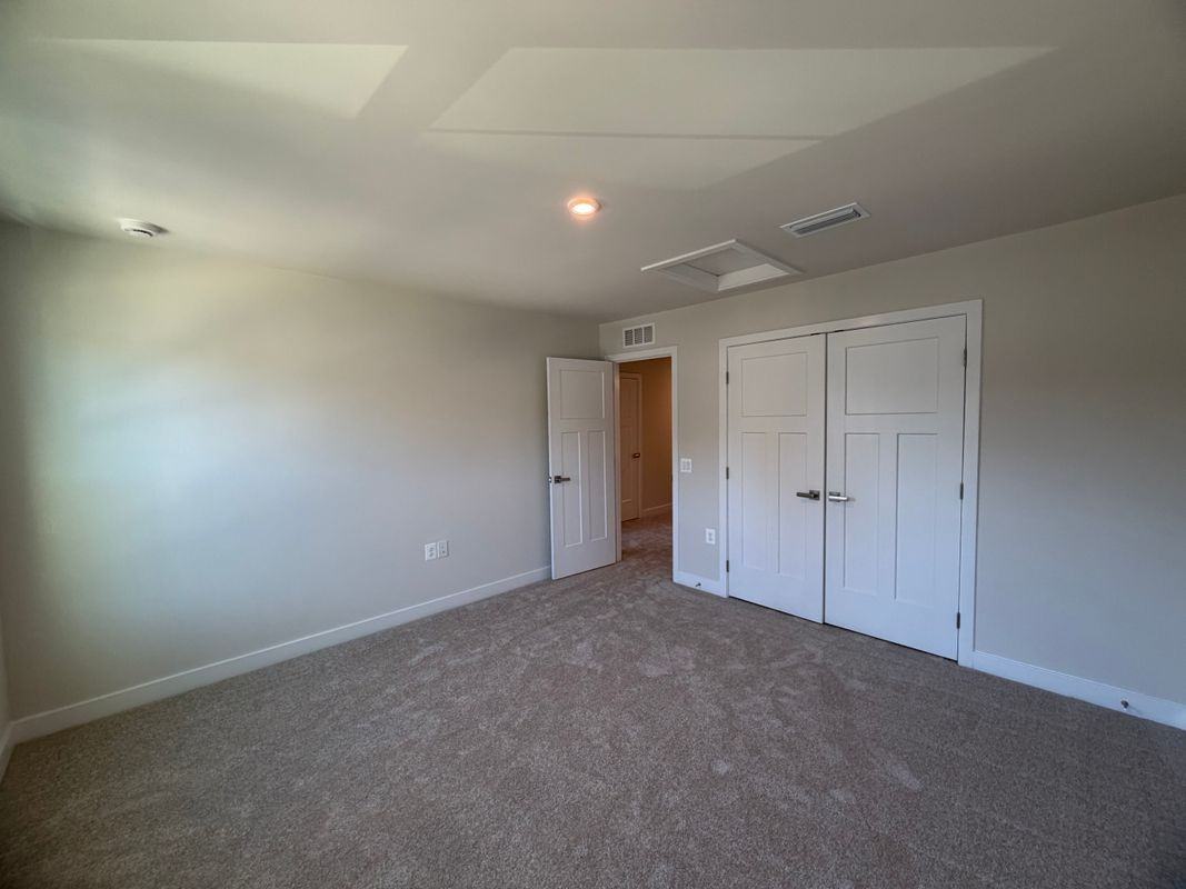 18347 Centennial Circle - Photo 5 of 13