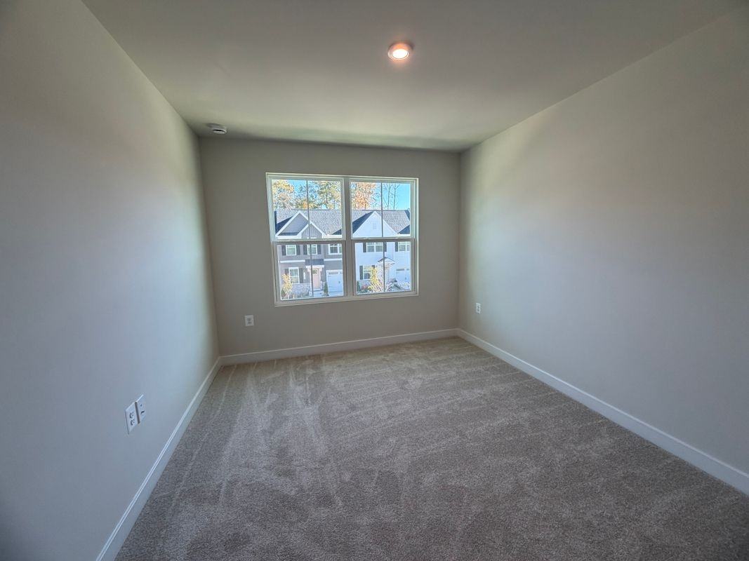 18347 Centennial Circle - Photo 6 of 13