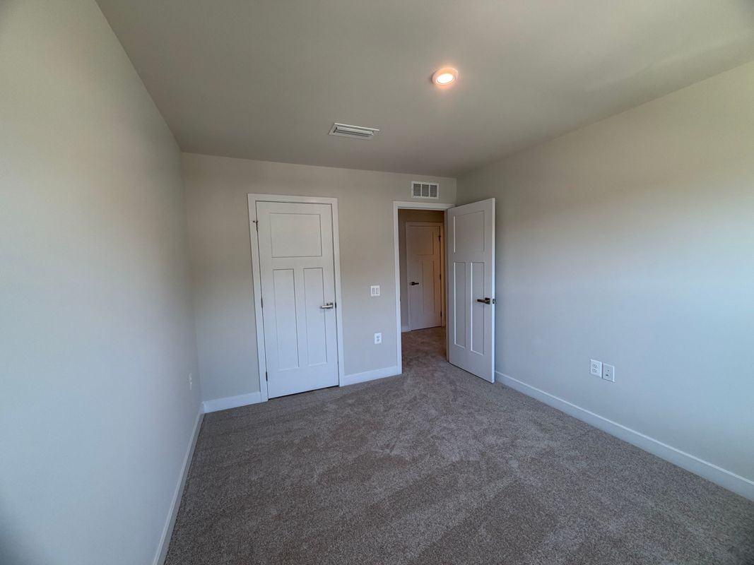 18347 Centennial Circle - Photo 7 of 13