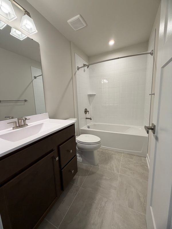 18347 Centennial Cir - Photo 7 of 11