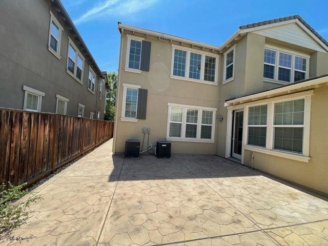 465 W Saint Francis Ave - Photo 2 of 17