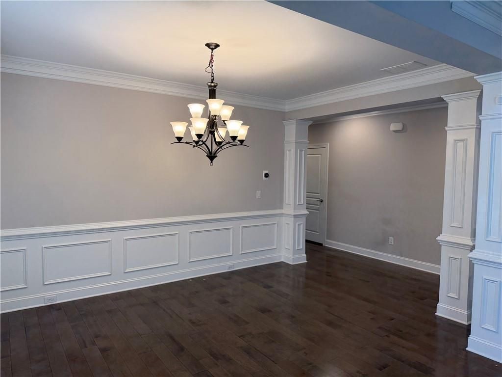 5670 Bridleton Crossing - Photo 5 of 23