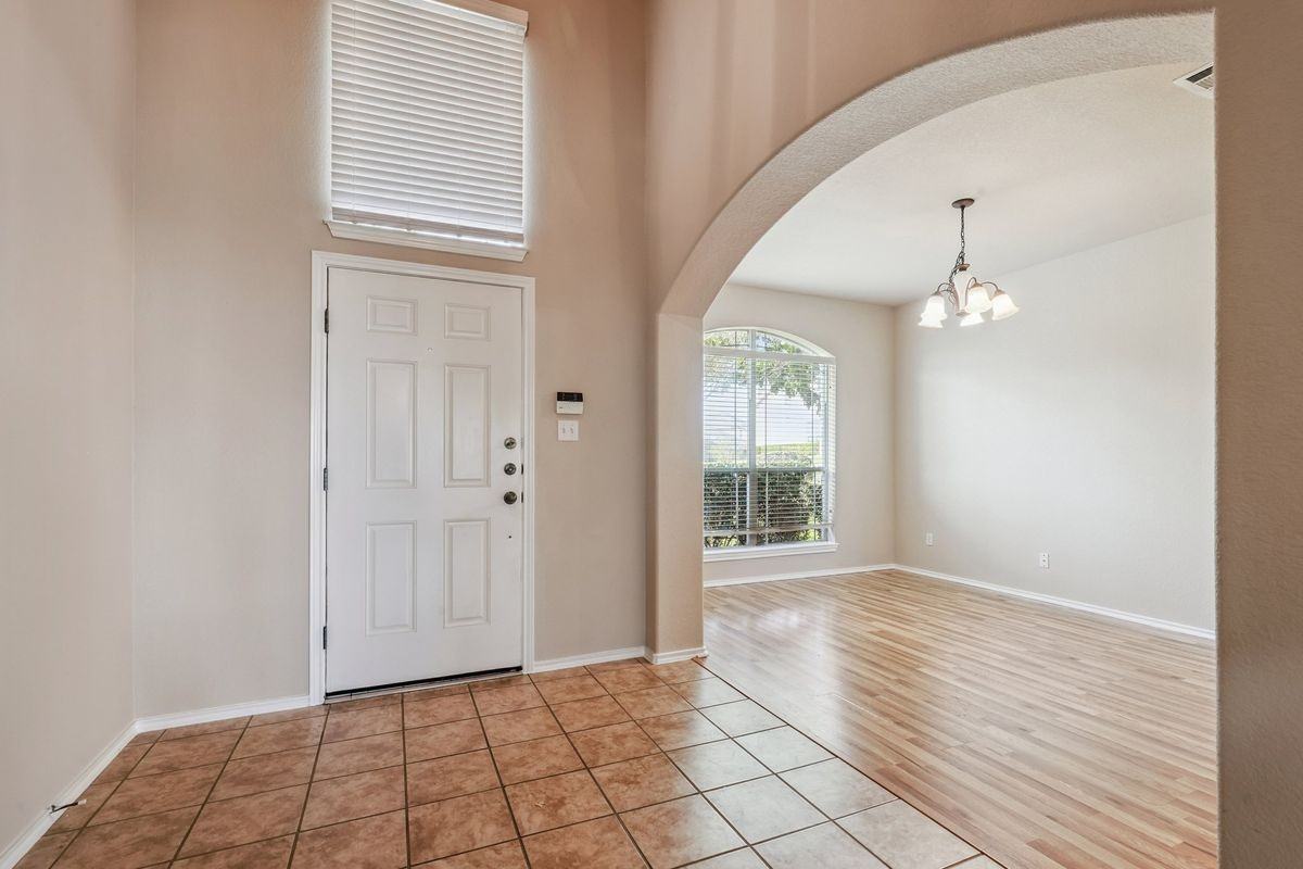 88 White Magnolia Circle - Photo 3 of 12