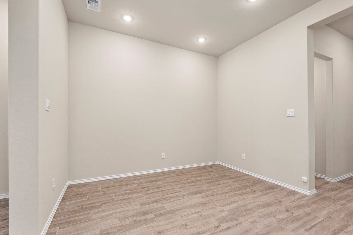 25318 Pirates One Drive - Photo 2 of 39