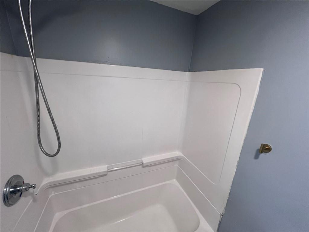 175 Child Street - Photo 5 of 10