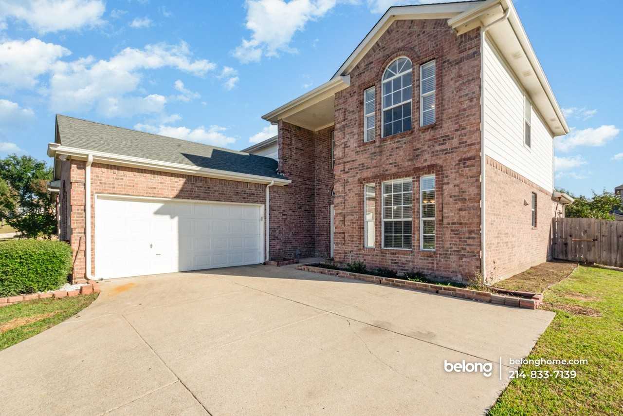 3611 3611 Valley Forge Drive - Photo 2 of 21