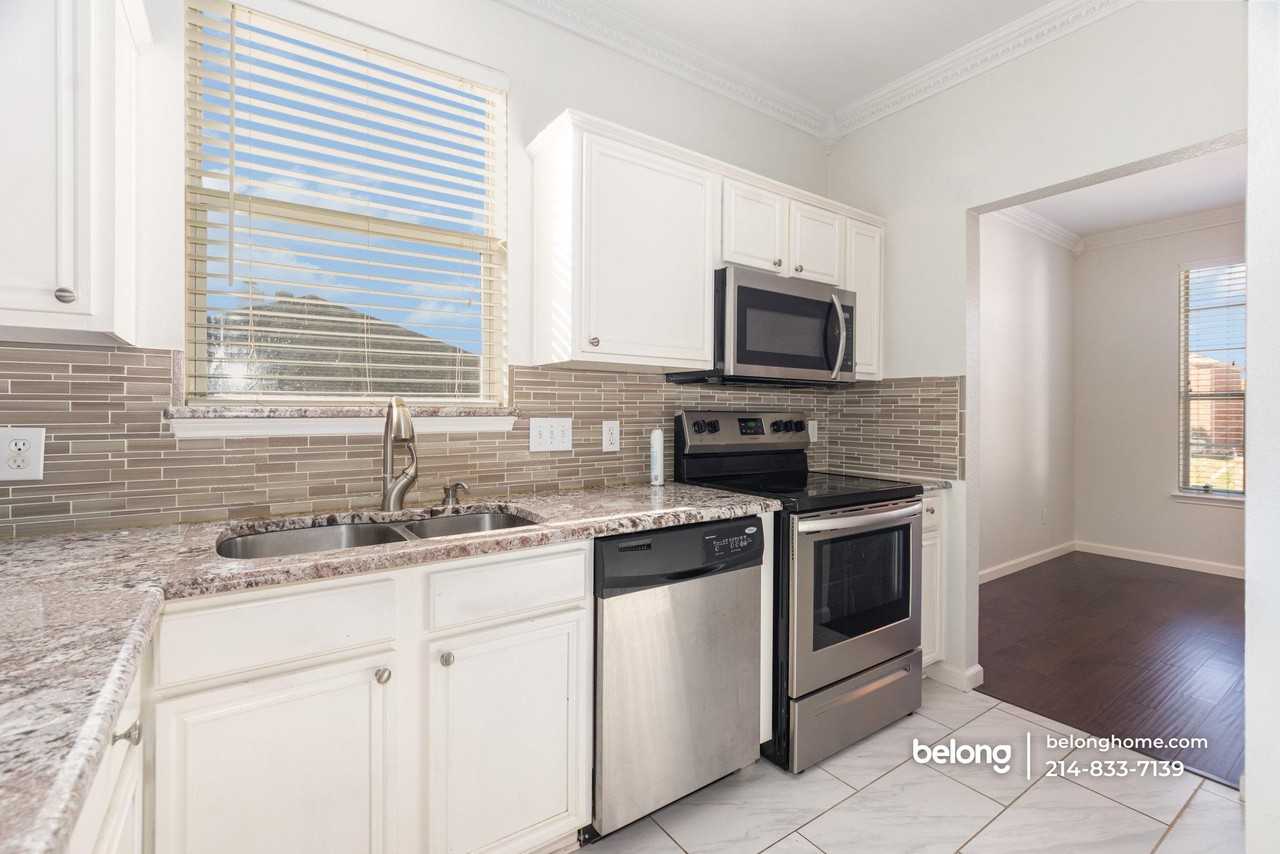 3611 3611 Valley Forge Drive - Photo 7 of 21