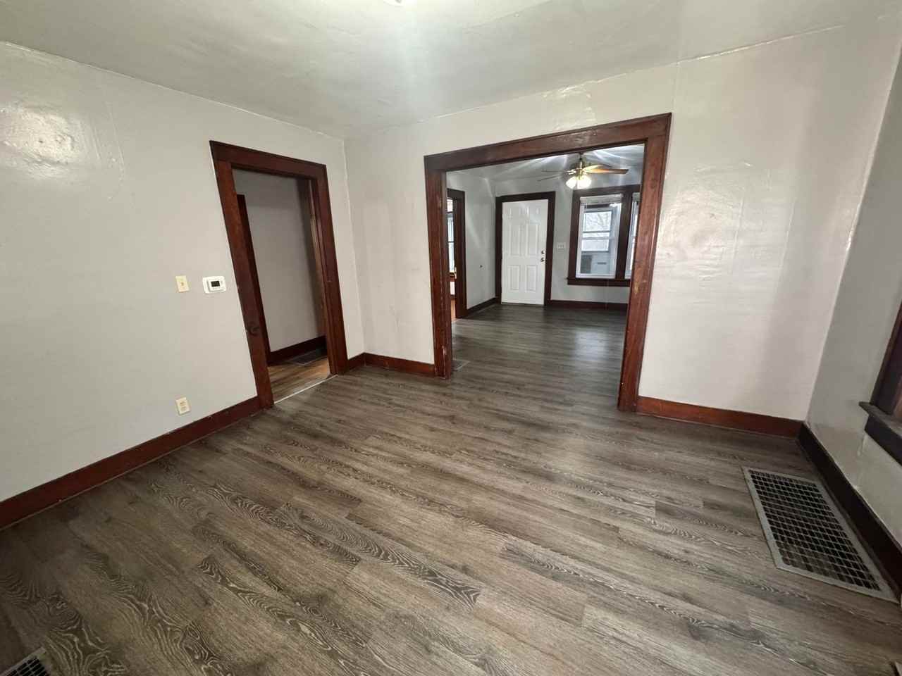 412 Taylor Ave - Photo 4 of 14