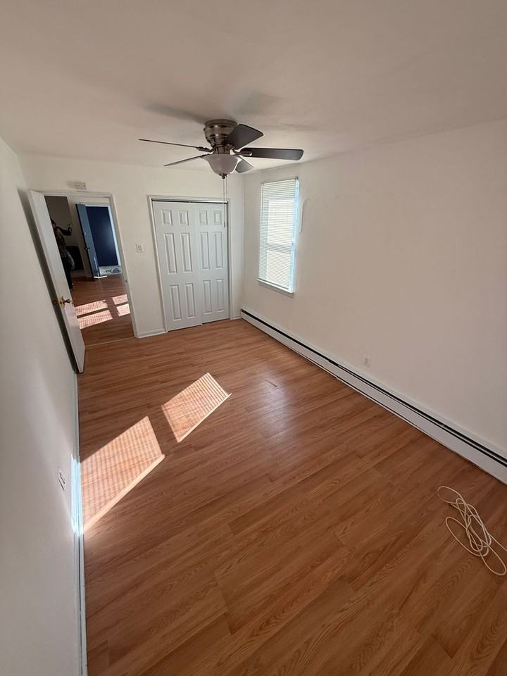 6720 Rising Sun Ave - Photo 4 of 12