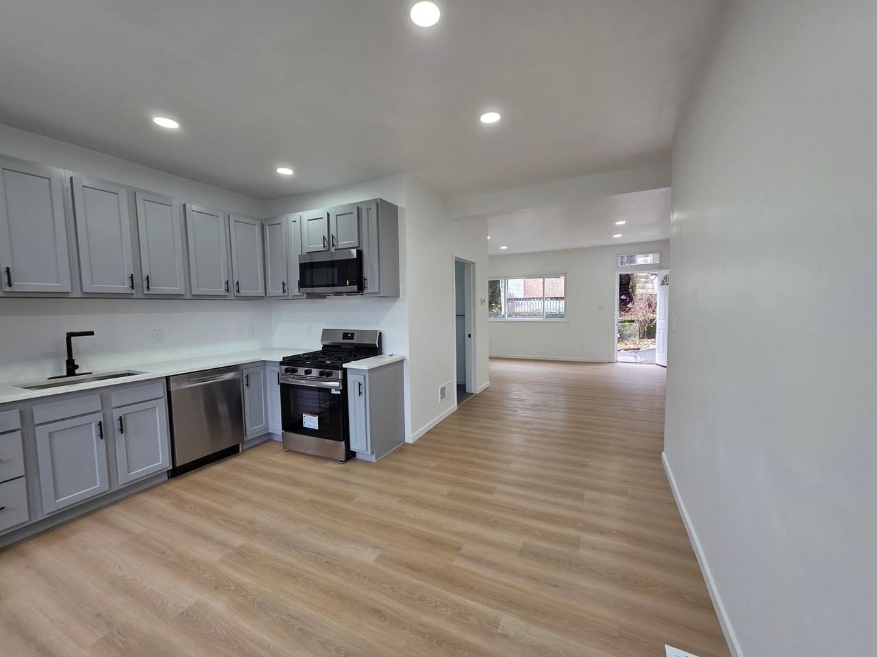 36 Woessner Ave - Photo 2 of 24