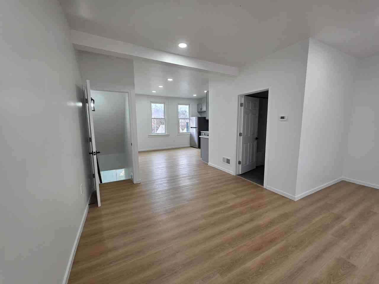 36 Woessner Ave - Photo 4 of 24