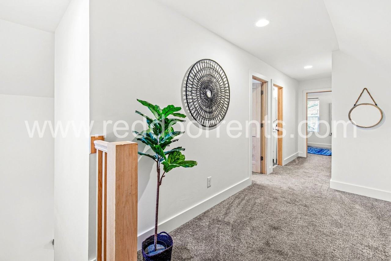 1619 North Tacoma Avenue - Photo 7 of 29