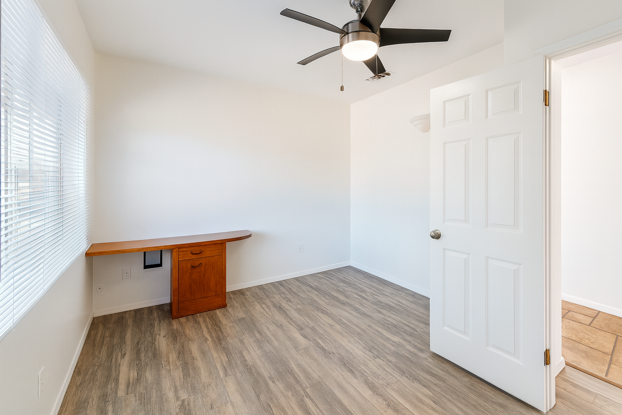 5001 Rockford Drive - Photo 6 of 9