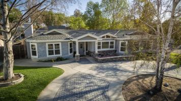 featured image of 1410 Calle Violeta