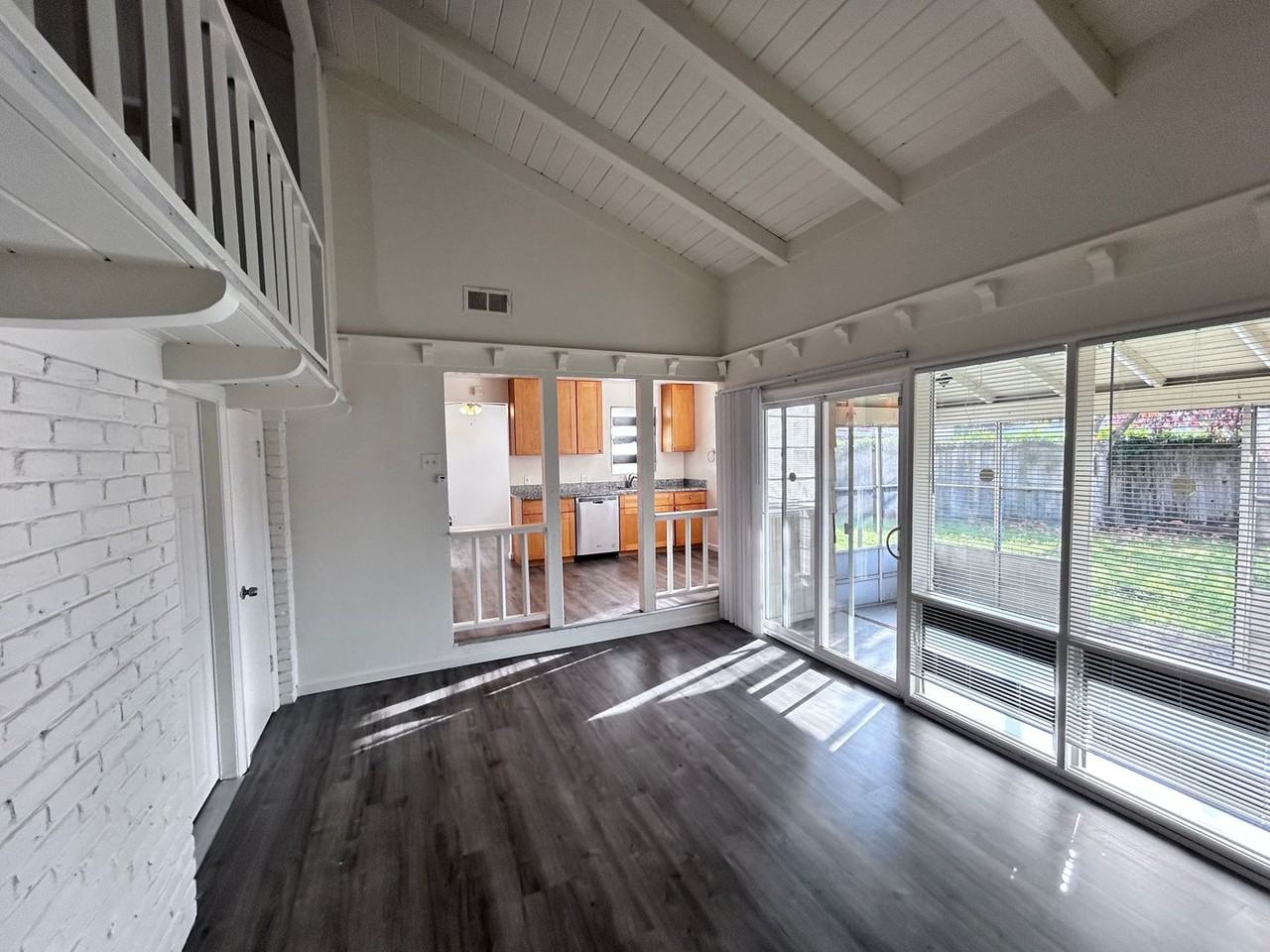 4744 Forest Pkwy - Photo 7 of 15