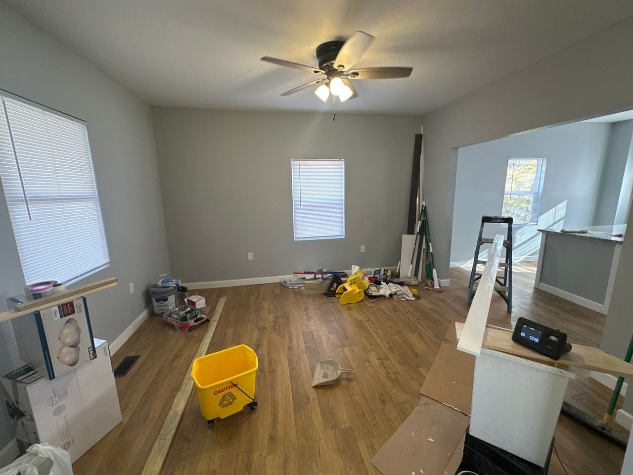 459 E Oakland Ave - Photo 2 of 18