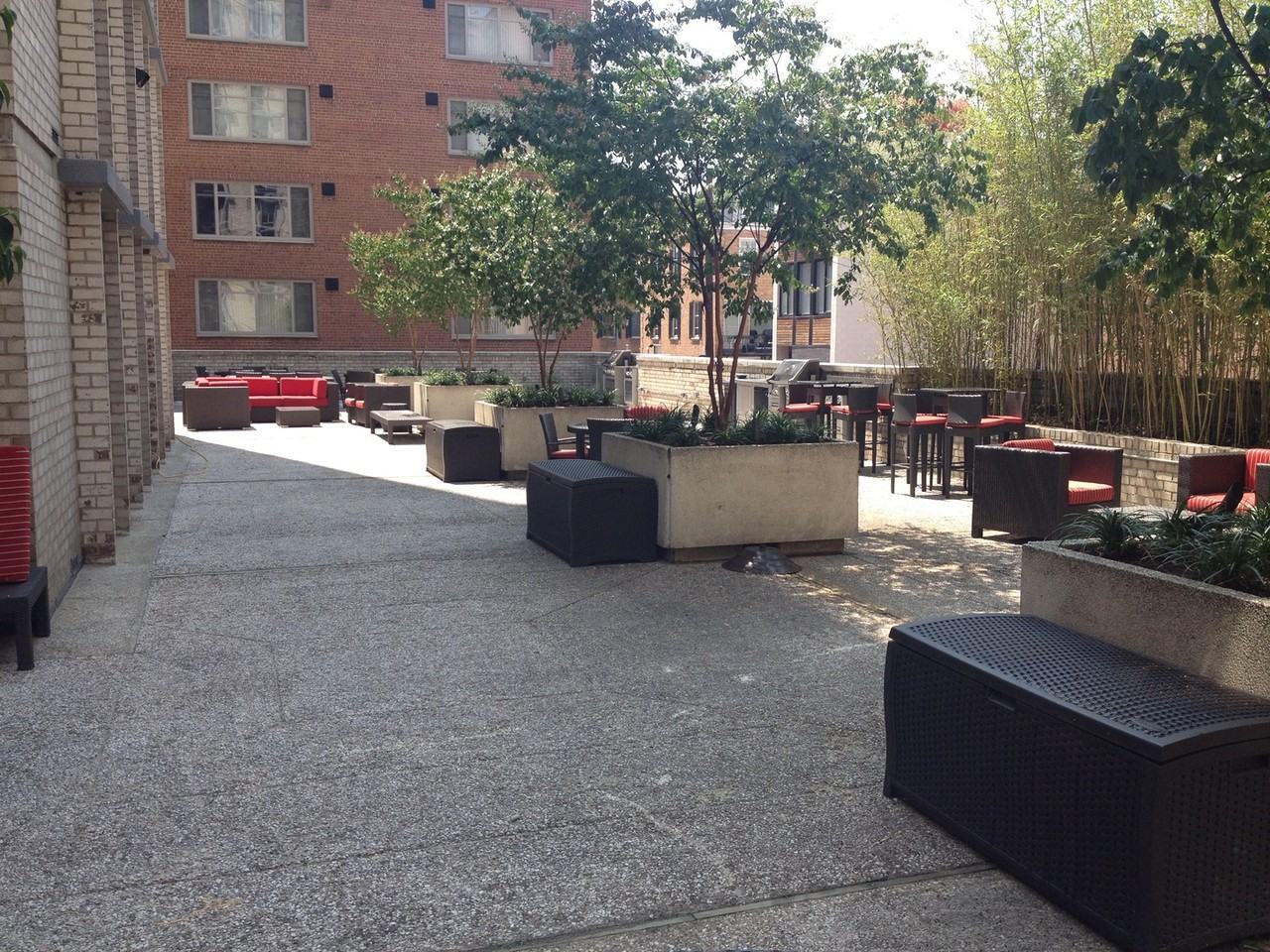 950 25th St Nw - Photo 4 of 7