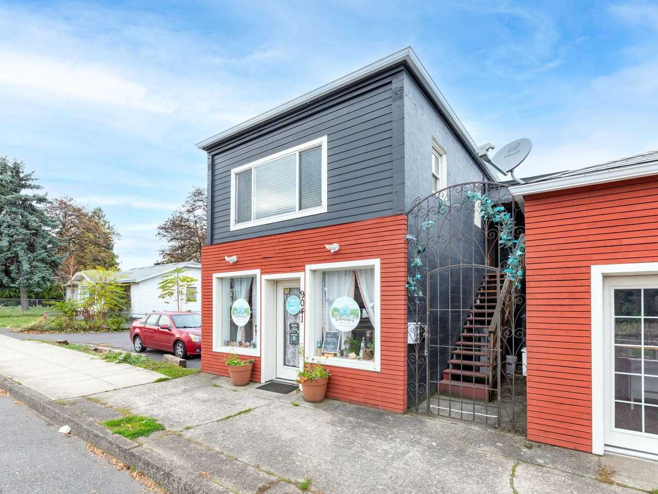 9041 Ne Sandy Blvd - Photo 4 of 20