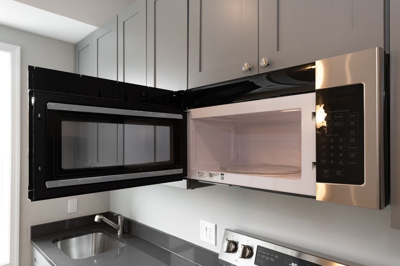 1201 I Street Northeast - Photo 2 of 24