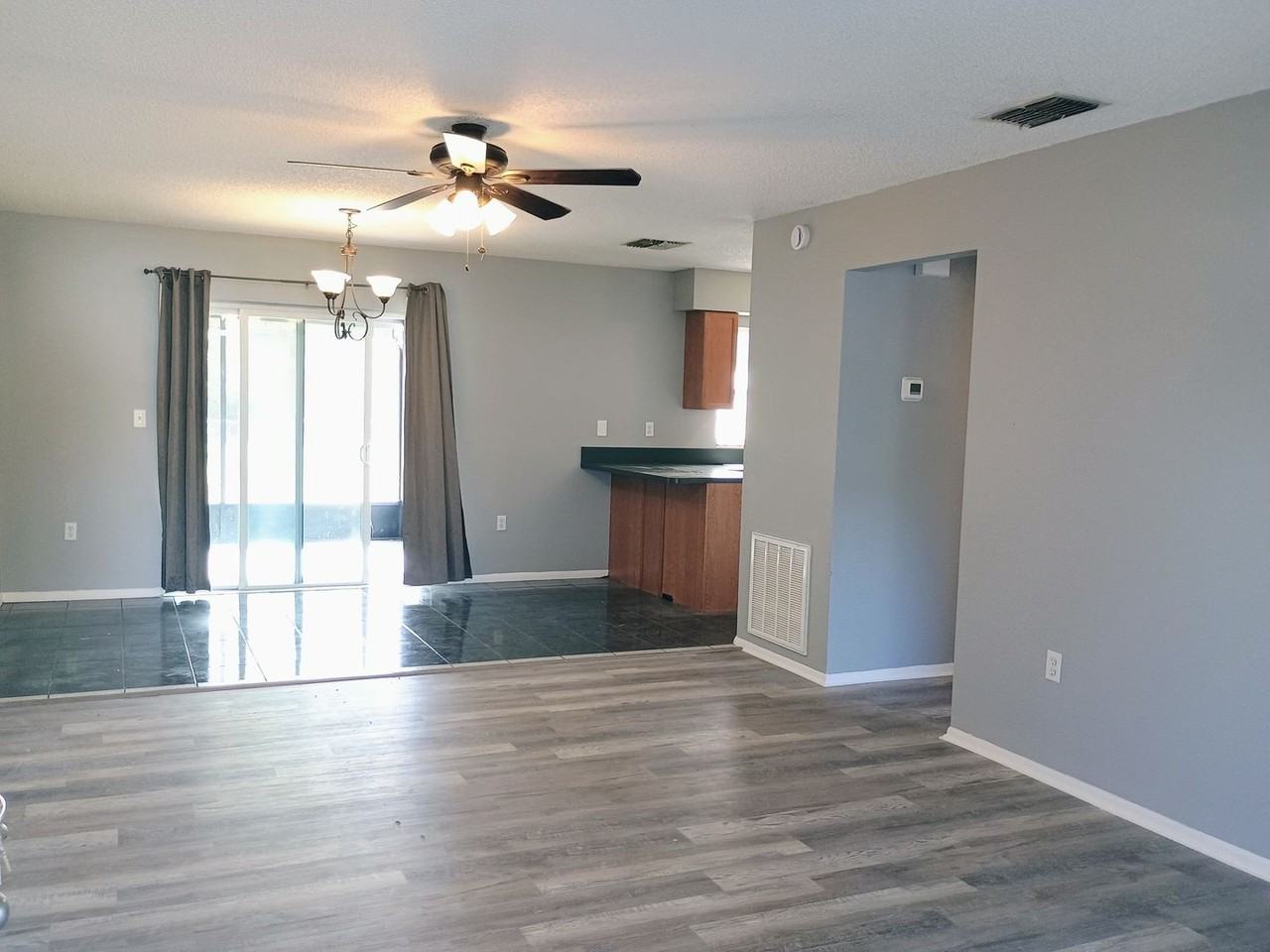 11280 Elgin Blvd - Photo 4 of 28