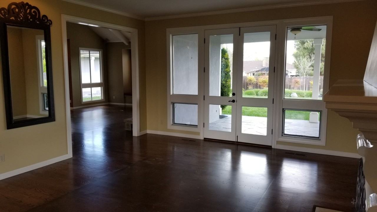 762 R Street - Photo 4 of 50