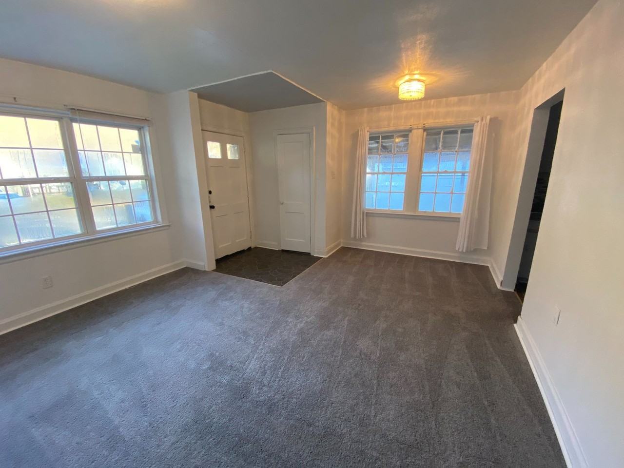 2109 Thomas Avenue - Photo 3 of 9