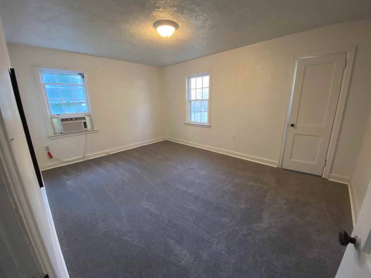 2109 Thomas Avenue - Photo 6 of 9