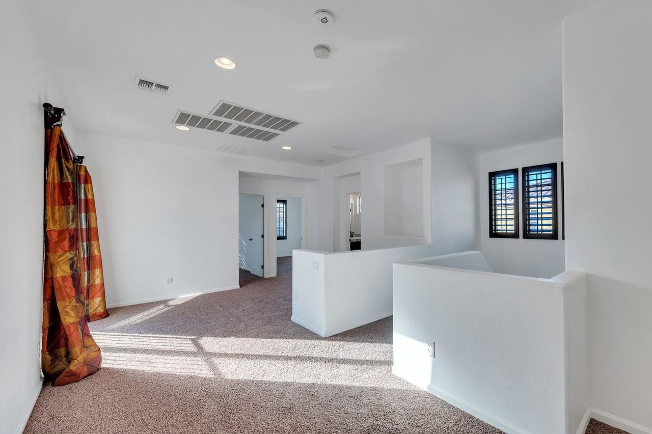 22607 39th Terrace - Photo 7 of 30