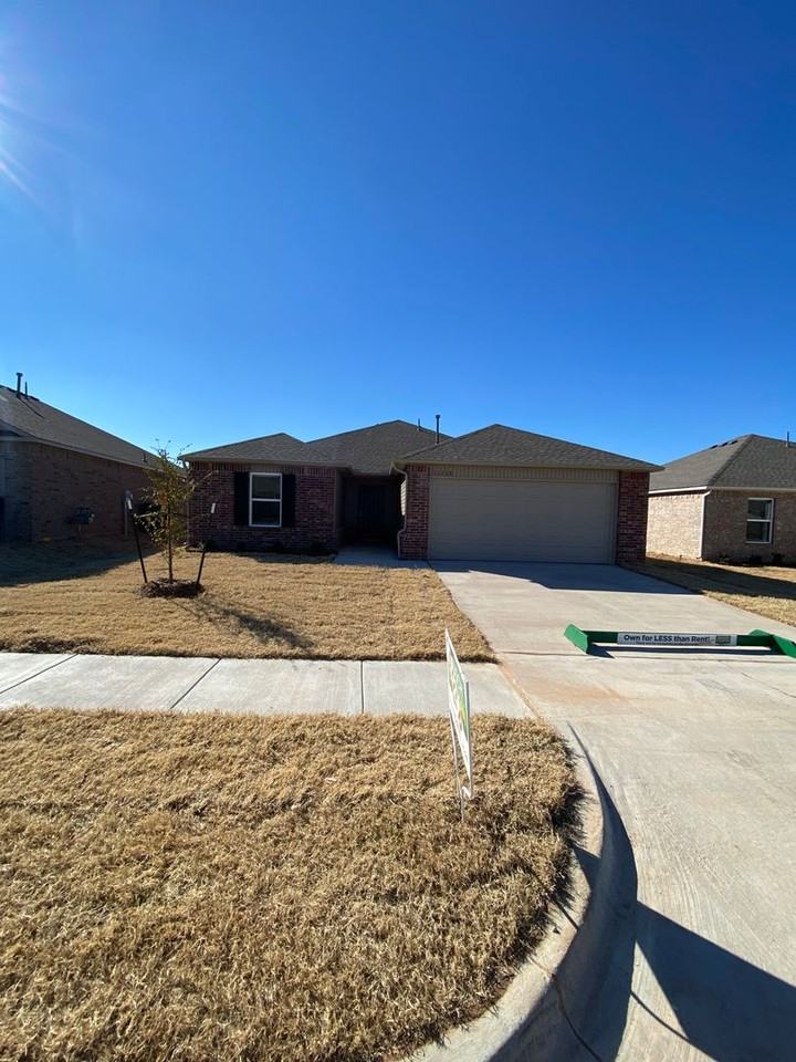 11708 Nw 96th St - Photo 4 of 21