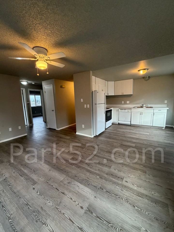 3301 S Asotin St #B - Photo 5 of 20