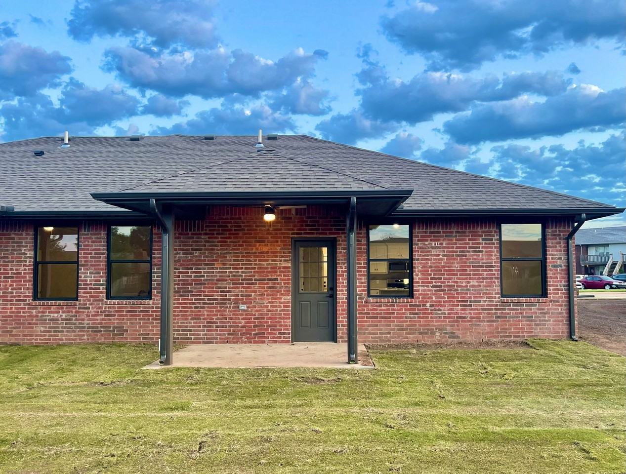 818 Mill Run - Photo 3 of 32